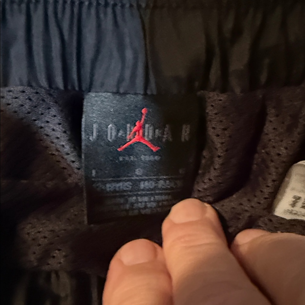 Nike Jordan Kids Black Shorts Size L Girls NWT - Picture 2 of 2